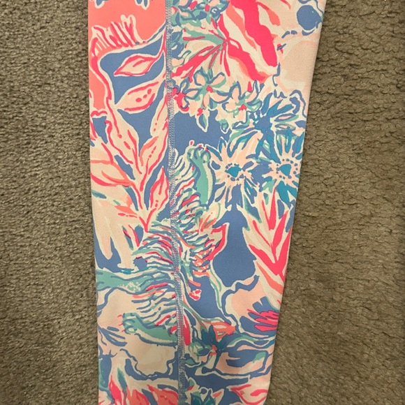 Lilly Pulitzer UPF 50+ luxletic leggings - Picture 4 of 4